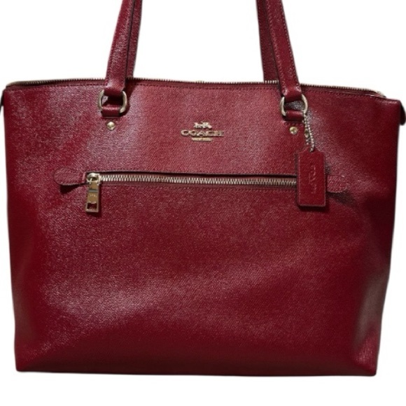 Coach Gallery Tote Red Gold Hardware Year Made 2019 11”x13”x5.5” - Picture 5 of 8